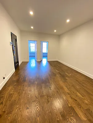 Rented by Essence Realty LLC | media 20