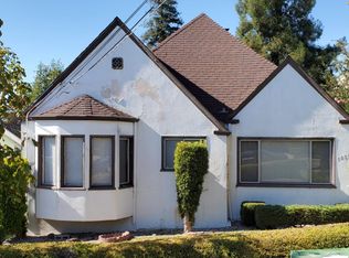 1059 Warfield Ave, Oakland, CA 94610