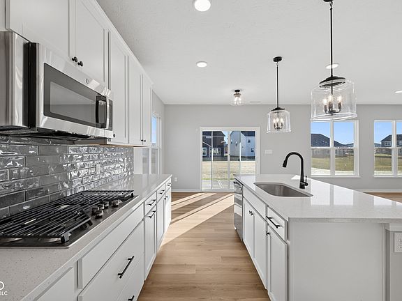 3rd image of 17068 Picket Fence Dr