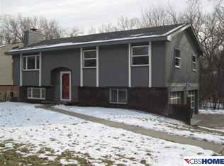 16229 Wood Dr, Omaha, NE 68130