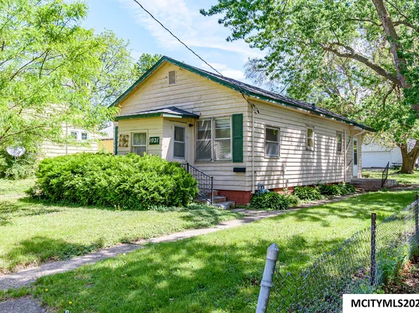 1021 N Tyler Ave, Mason City, IA 50401