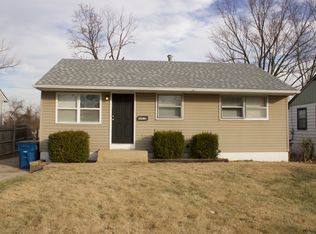 10530 Prestwick Dr, Saint Louis, MO 63137