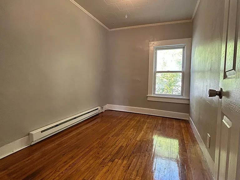 38 Prince Ave #B — Photo 9
