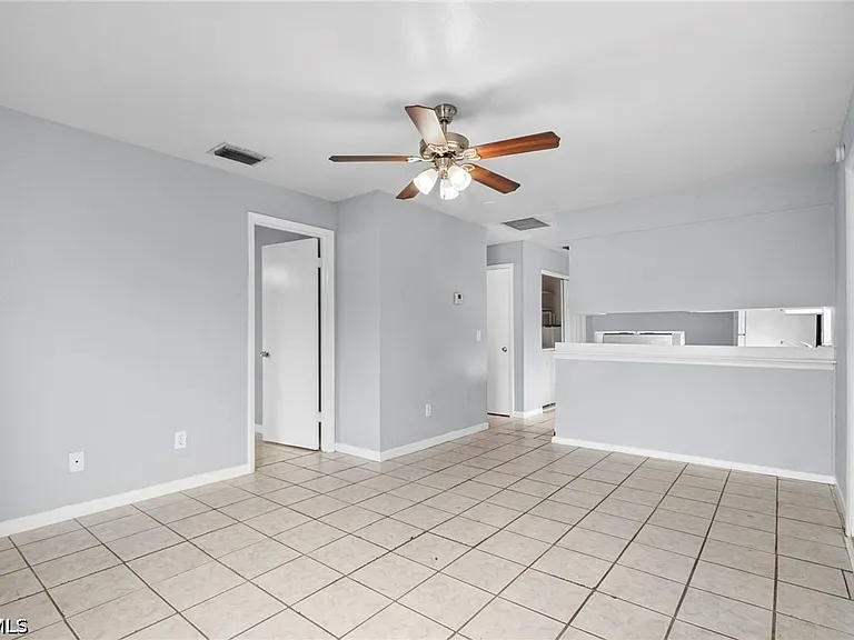 5449 10th Ave — Photo 3