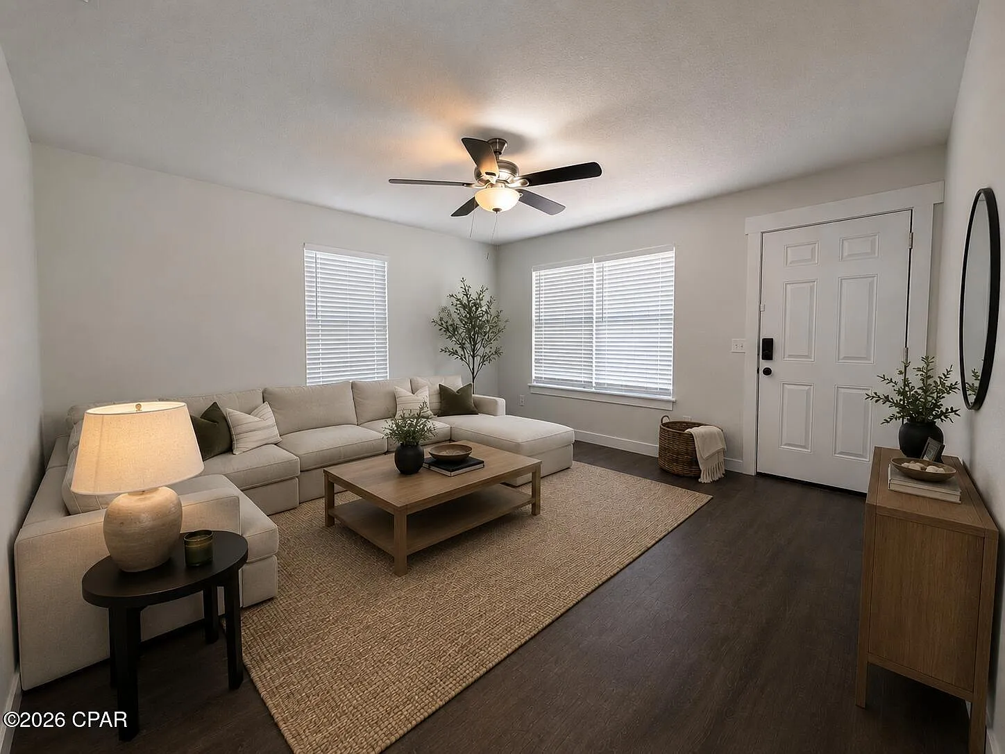 3 bed, 1040 sqft, $1,900 — Photo 3