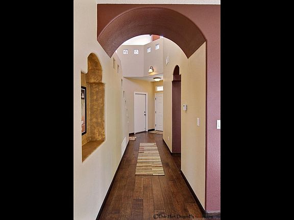4th image of 6105 Goldfield Pl NE