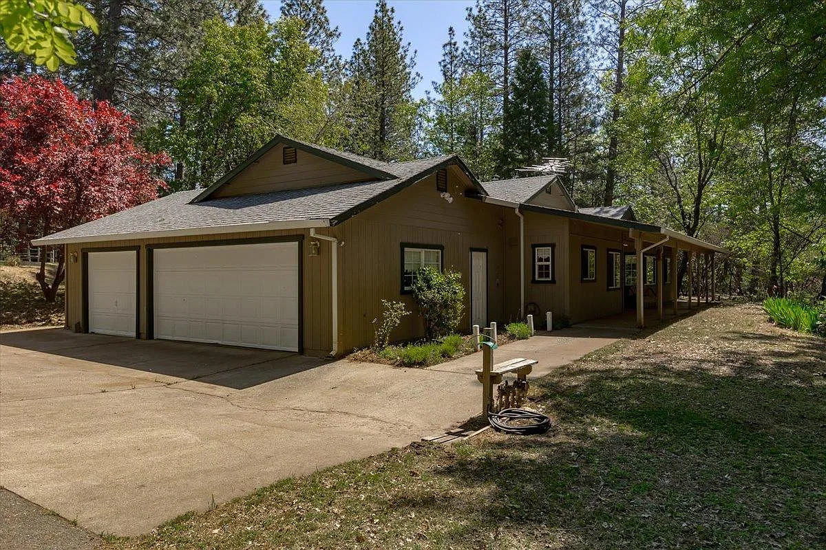 4971 Anne Louise Ln photo 1