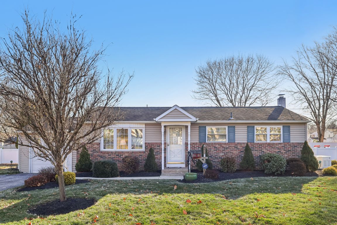 Valley Rd-S2312-001.jpg