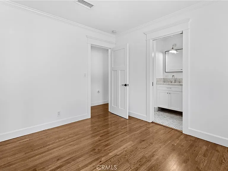 659 W Sycamore Ave — Photo 19
