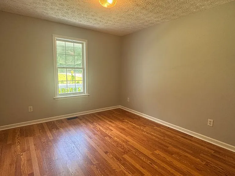292 New Hope Rd — Photo 10