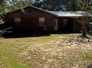 5700 Doris St, Milton, FL 32570