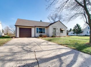 505 N 4th St, Le Sueur, MN 56058
