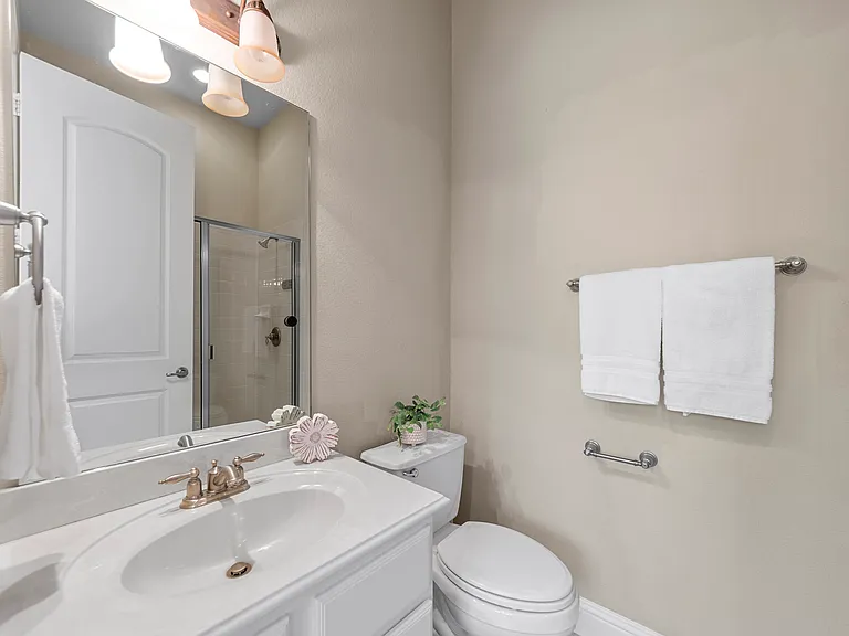 5709 Lois Ln — Photo 6