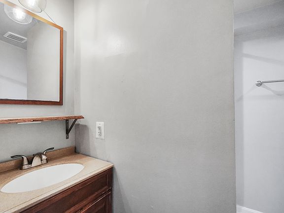 5th image of 318 Farragut St NW #Basement