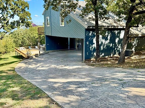 2nd image of 1048 Robin Hood Rd