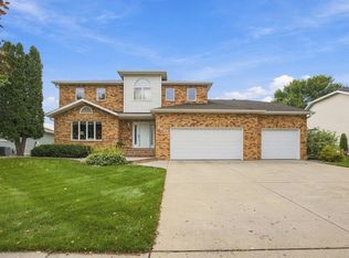2825 27th St S, Fargo, ND 58103