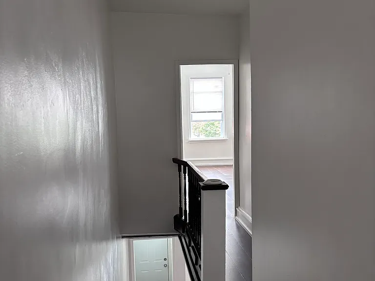 3242 E St — Photo 11