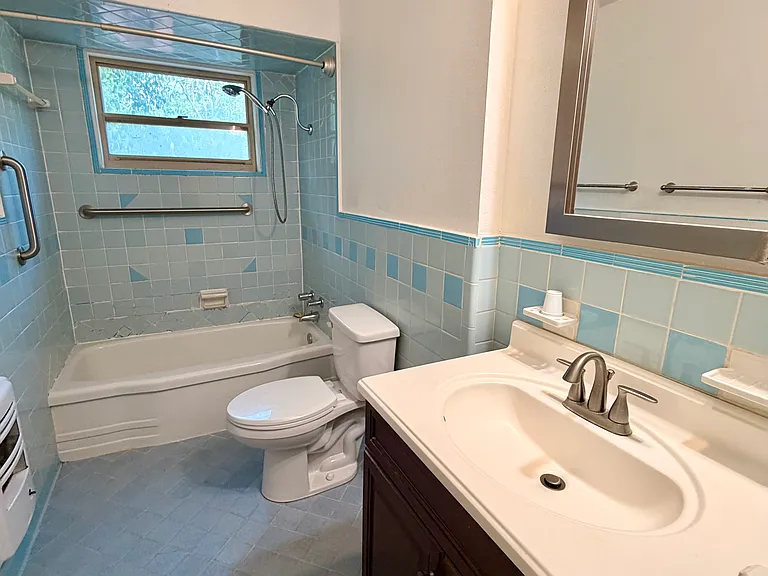1821 Mariposa Dr #2 — Photo 8