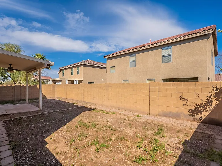 2420 E Gleneagle Dr — Photo 36