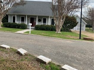 317 Home Place Ln, Salado, TX 76571