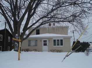 3 N Midlothian Rd, Mundelein, IL 60060