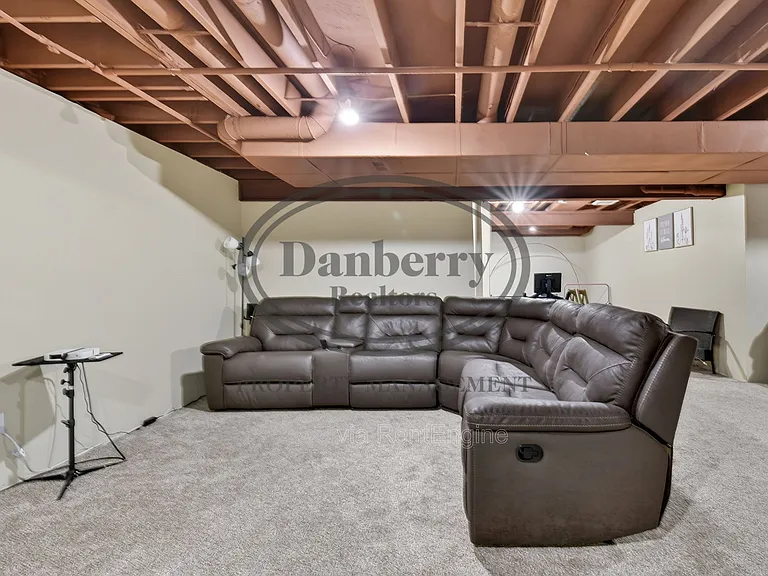 24989 Reddington Ct — Photo 38