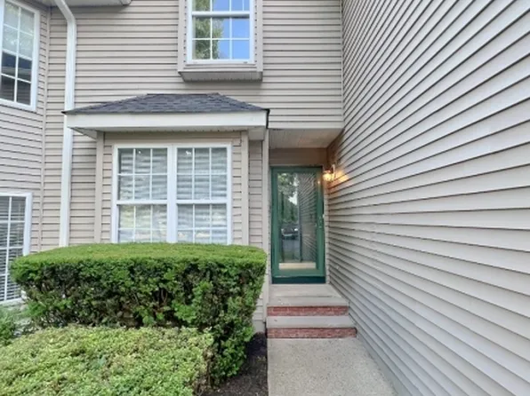 12 Spring Brook Dr, Clinton Twp., NJ 08801