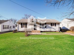 4917 N Glenaire Ct, Peoria Heights, IL 61616
