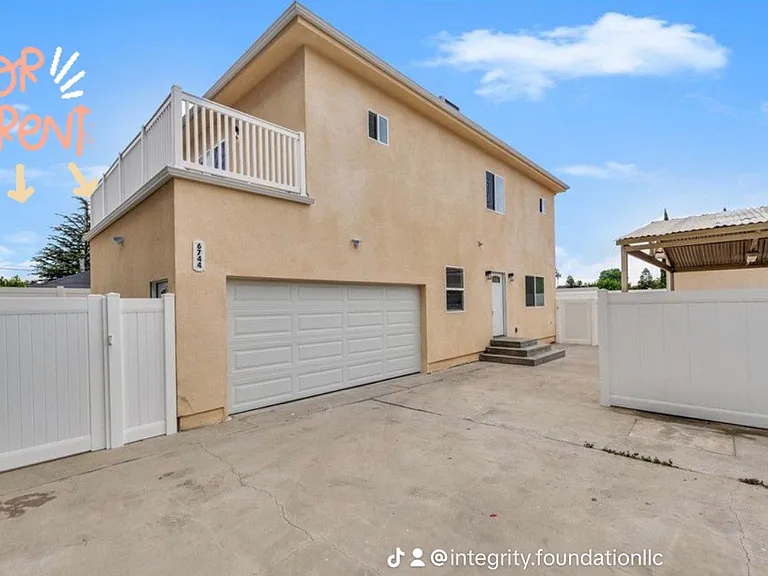 6744 Radford Ave — Photo 1