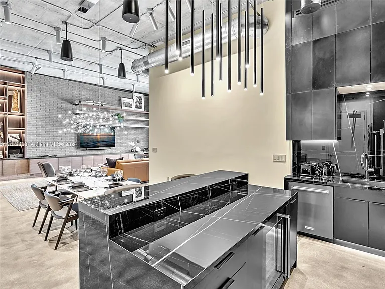 250 NW 23rd St #410 — Photo 29