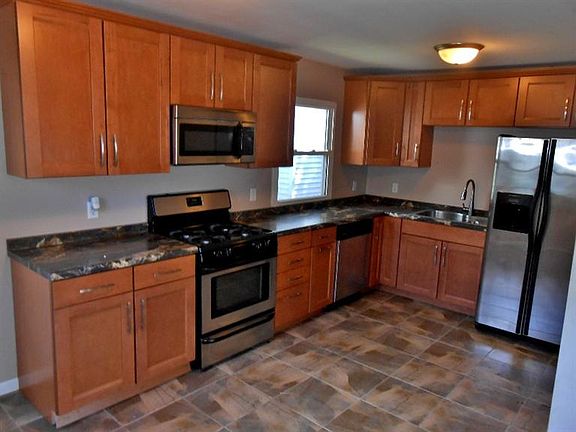 3rd image of 1106 W 42nd Ave