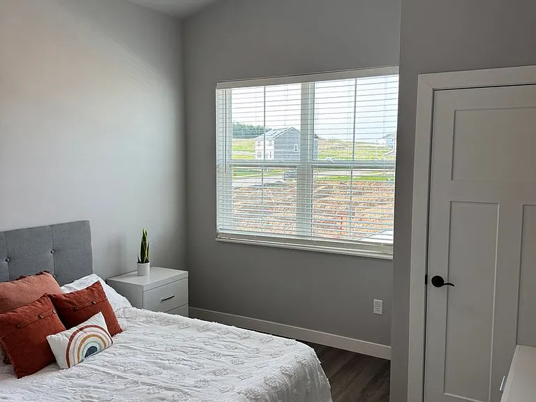 604 Autumn Wood Pkwy — Photo 52