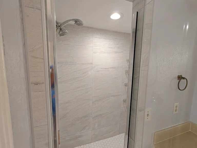 4108 Mesa Dr — Photo 11