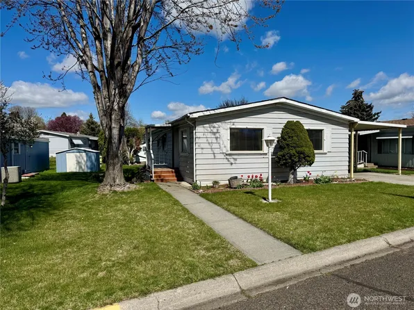 961 SE Scenic View Dr, College Place, WA 99324