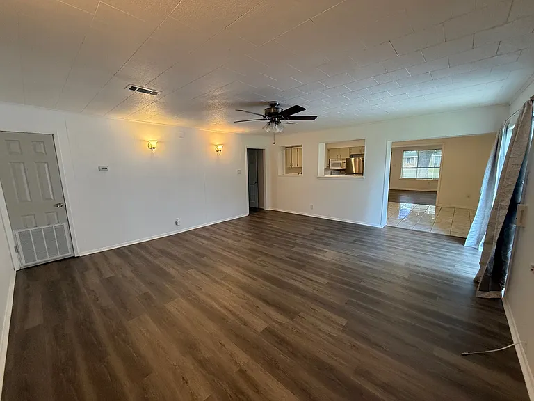 107 Sherry Dr — Photo 6