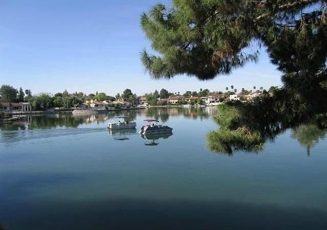 Boat & Fish in the Lakes
