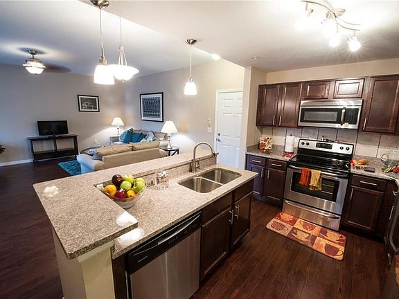 2nd image of 406 N Hubert Ave APT 205
