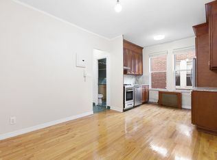 3111 35th St APT 3F, Astoria, NY 11106