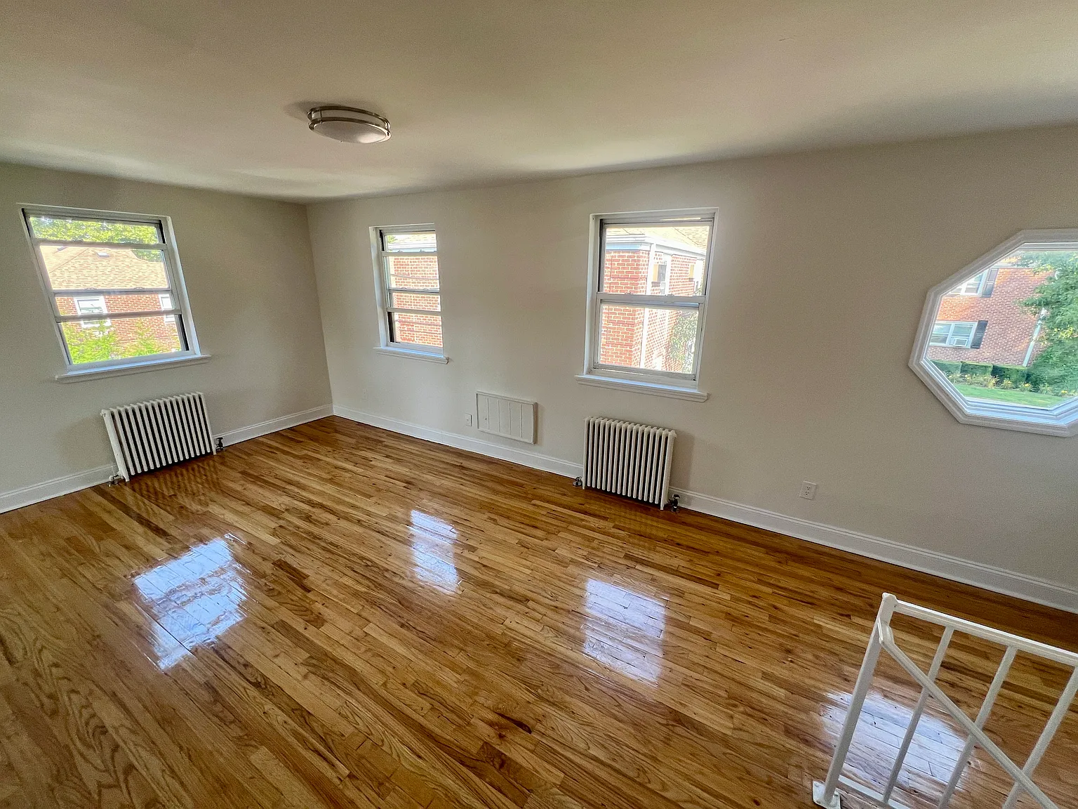 1 bed, 750 sqft, $2,349 — Photo 1