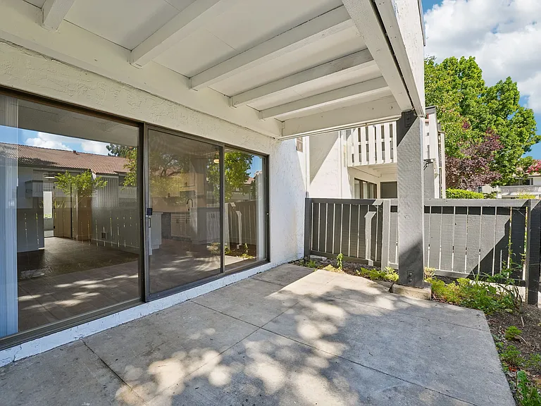 Summerwood Apartments — Photo 44