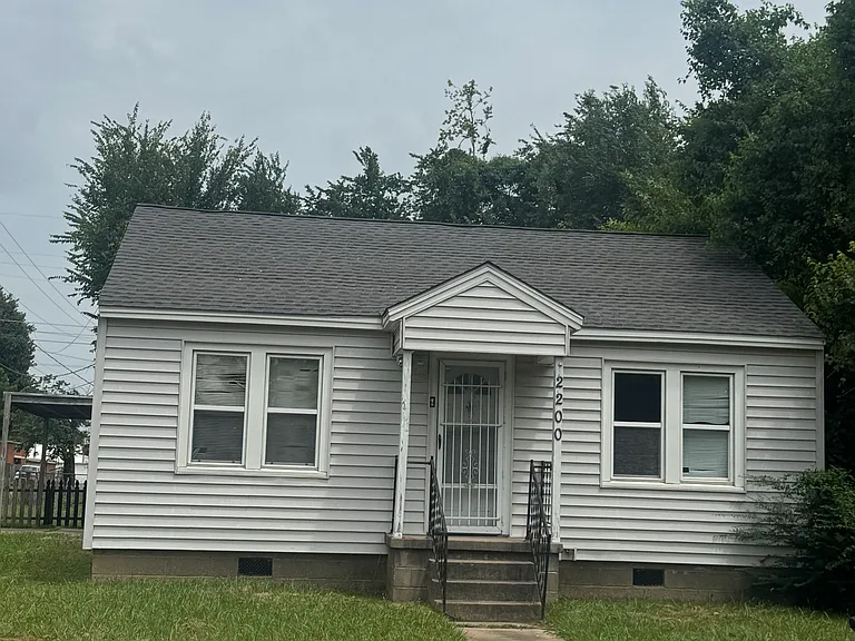 2200 Jefferson St — Photo 1