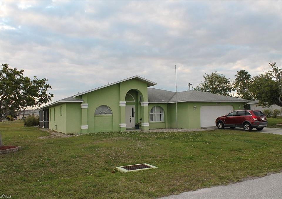 1st image of 3028 SW 2nd Ave