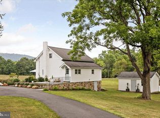 470 Swamp Rd, Wind gap, PA 18091