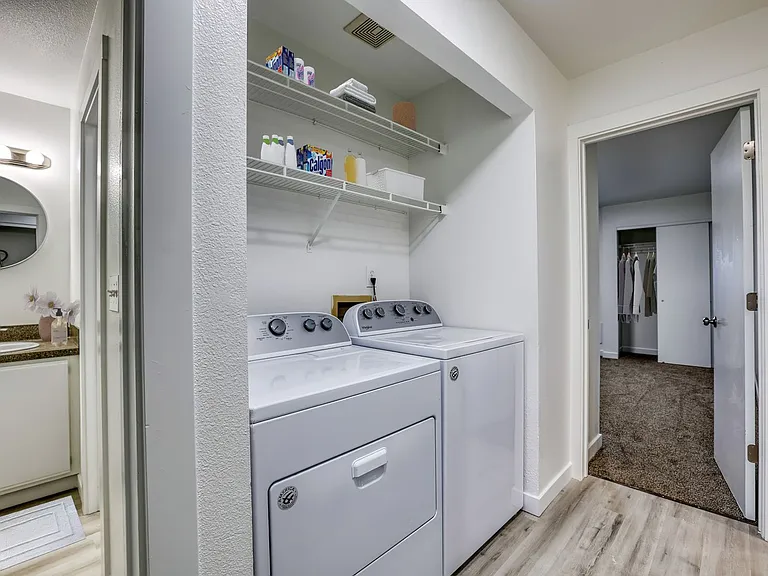 Maple Grove Apartments — Photo 28