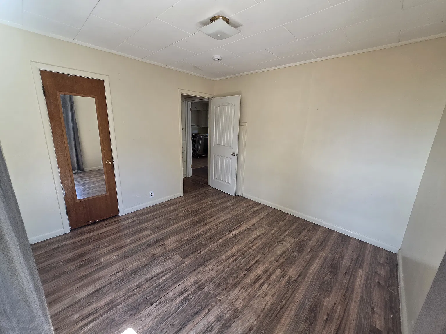 2 bed, 984 sqft, $1,700 — Photo 4