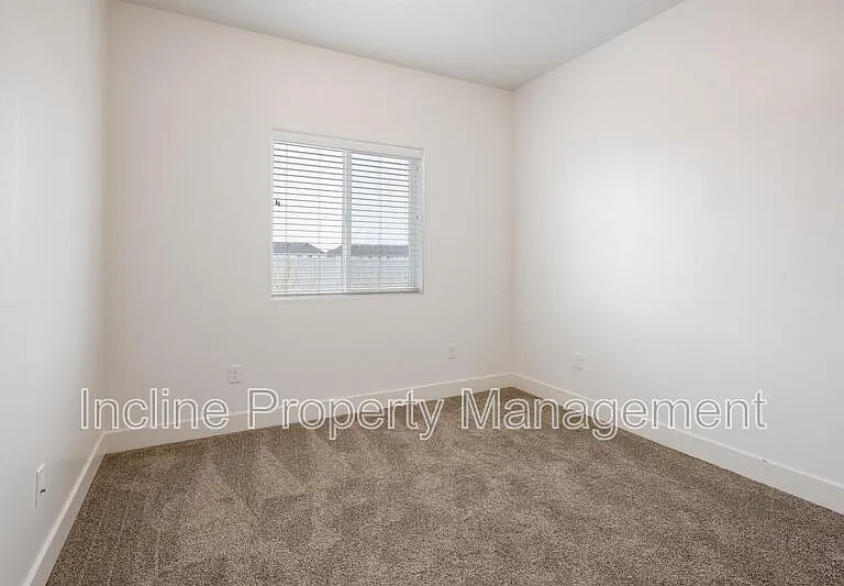 1389 Northfield Rd #8 — Photo 14