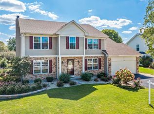 262 Morgan Valley Dr, Oswego, IL 60543