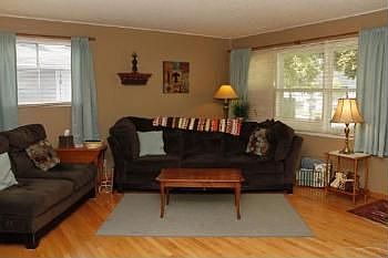 2nd image of 428 Union Ave