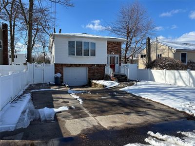 607 Myrtle Avenue, West Islip, NY, 11795