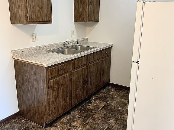 2nd image of 717 Garland St E APT 4